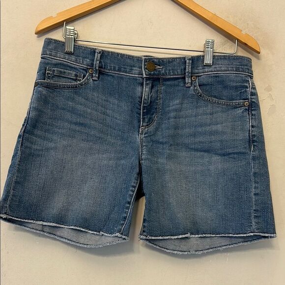 Loft Denim roll shorts Size 4 EUC - Picture 1 of 8